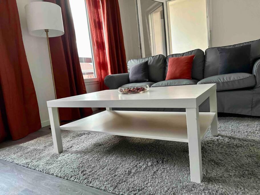 Appartement Cozy - Quartier Residentiel Melun Luaran gambar