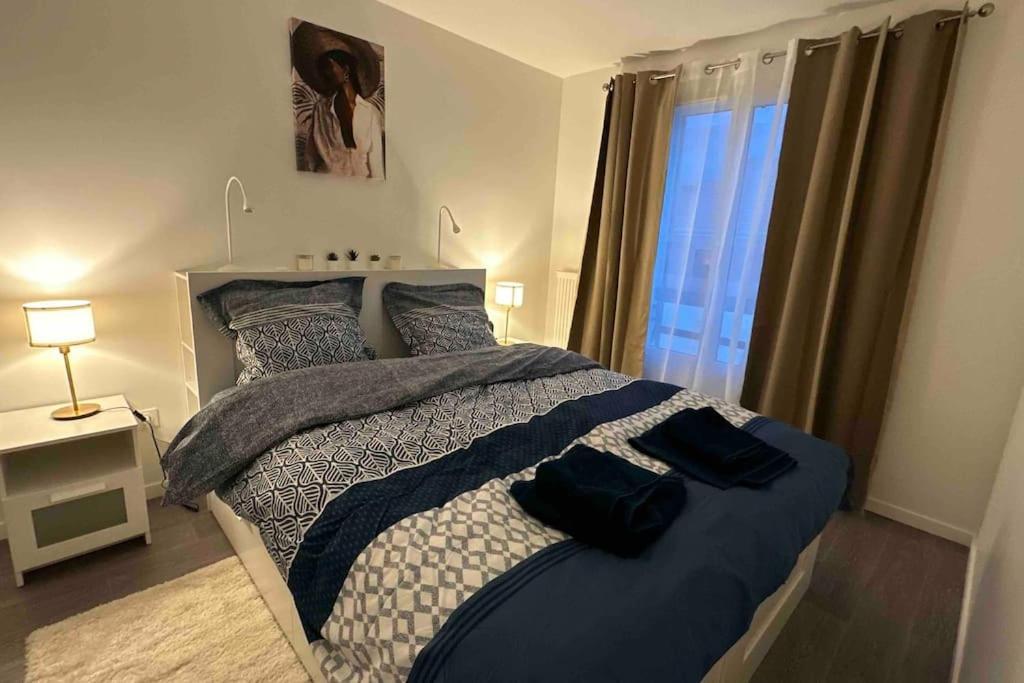 Appartement Cozy - Quartier Residentiel Melun Luaran gambar